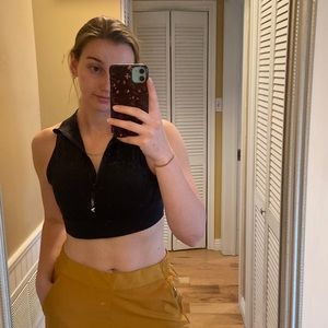 Athleta athletic top with zipper and padding